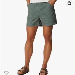 Mountain Hardwear Women's Cotton Ridge Short. Size 0. New with tags. 30A